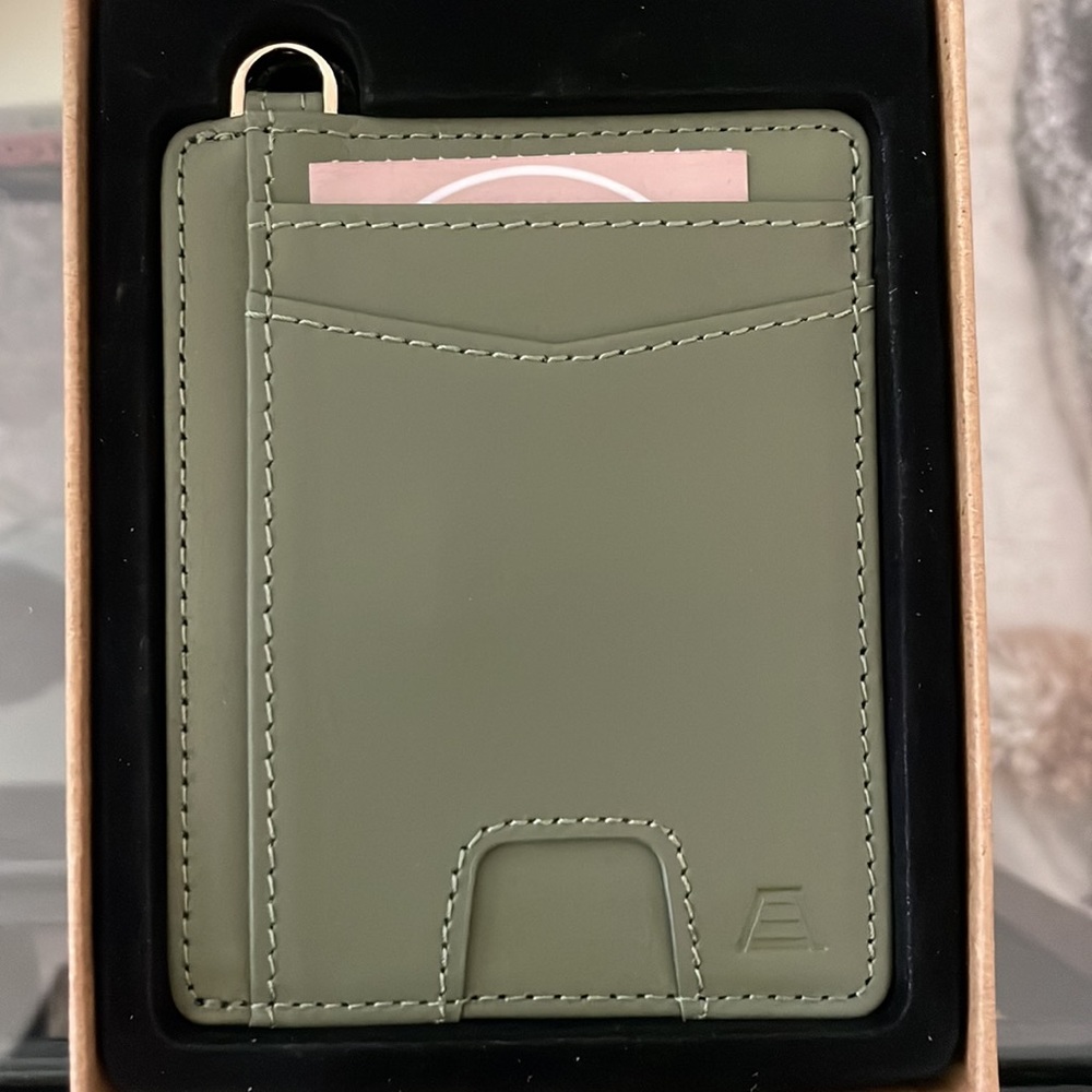 Andar | The Denner | Olive